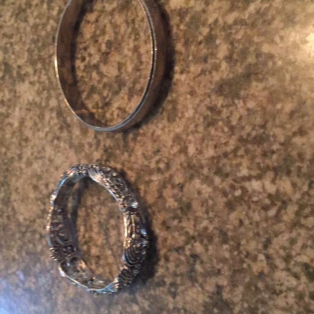 Two Interesting Silver Bracelets - Picture 2 of 4